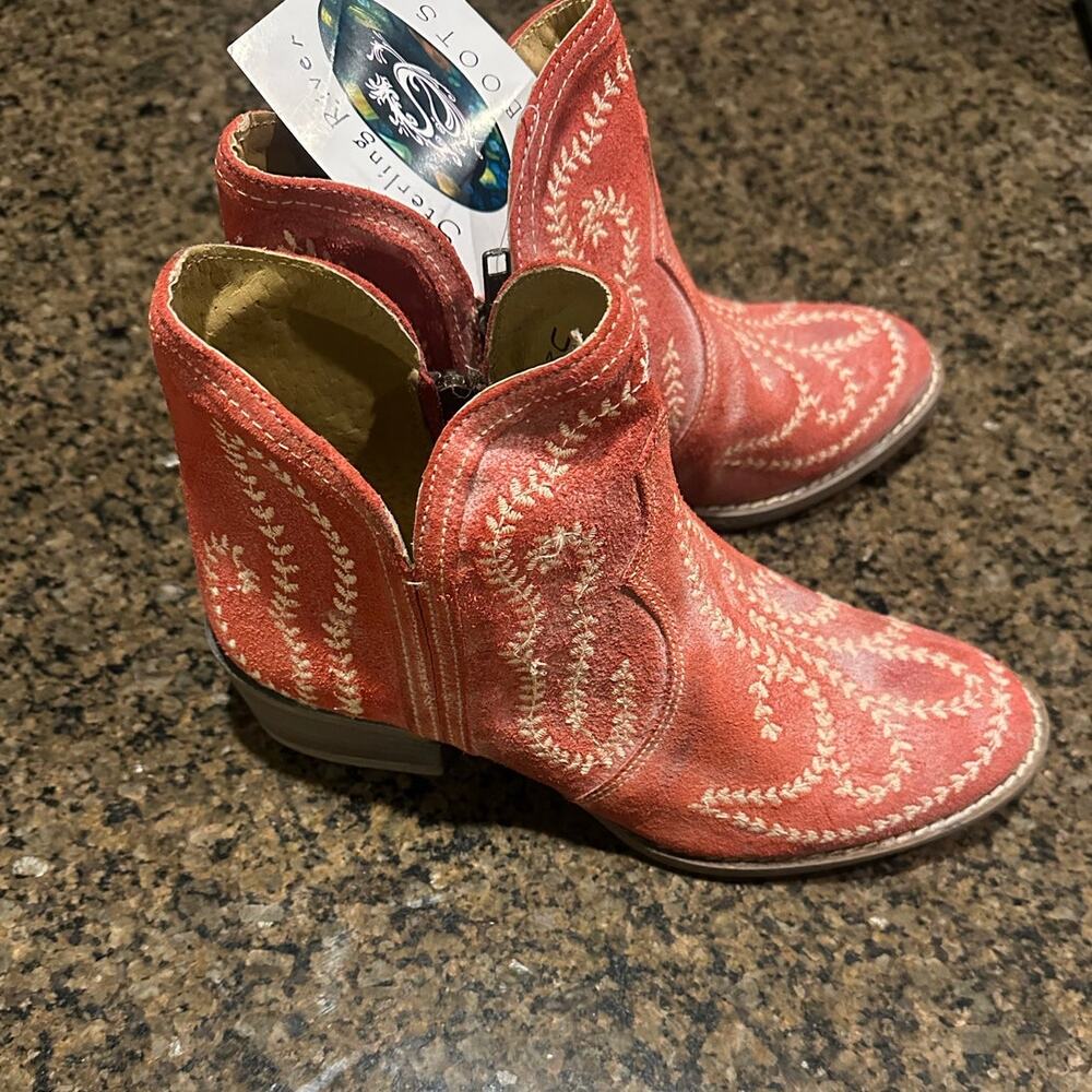 New Sterling River Red Embroidered Cowgirl Boots - Size 8.5 Coastal Cowgirl Rare